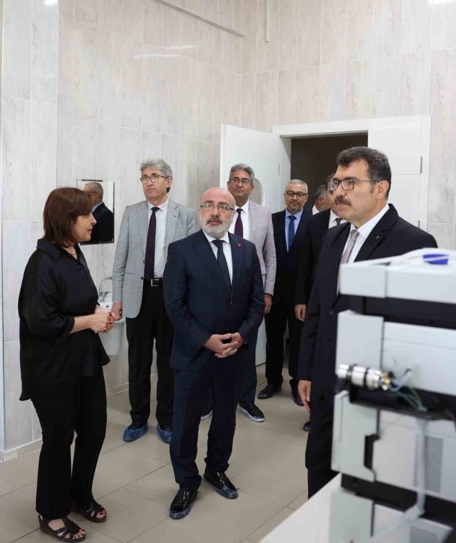 Tübitak Başkanı Mandal, Kayü’de Çalıştaya Katıldı