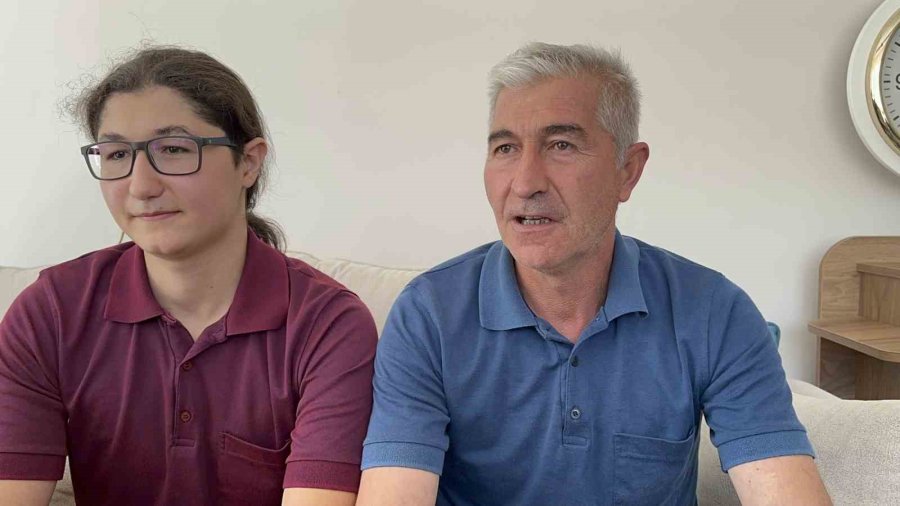 Tyt’de Birinci Olduğunu Akrabalarından Öğrendi