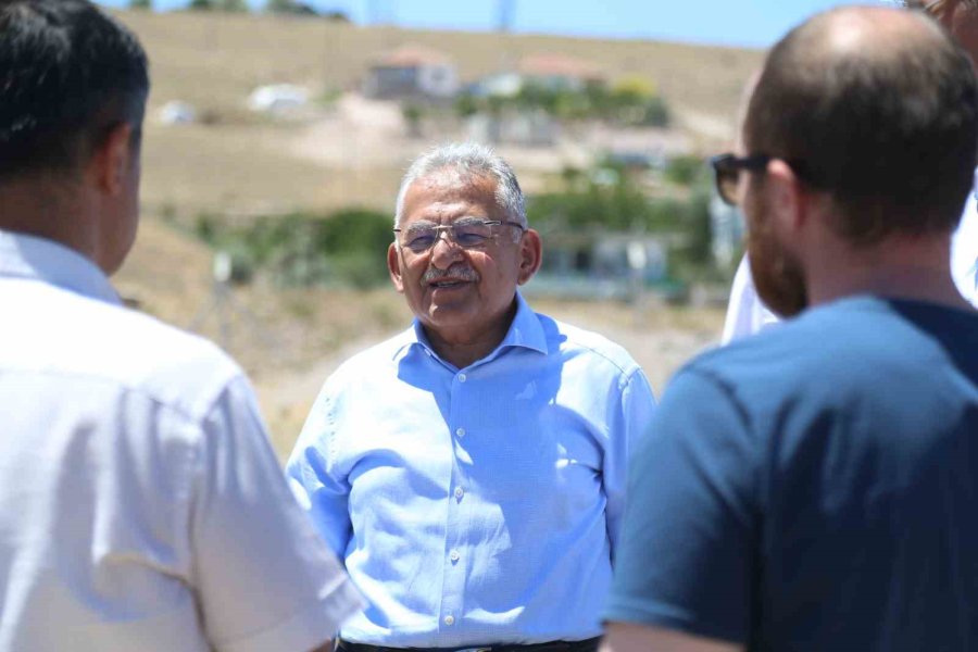 Başkan Büyükkılıç’tan Dünyada Kendisinden Söz Ettirecek Mozaik Yapısına İnceleme