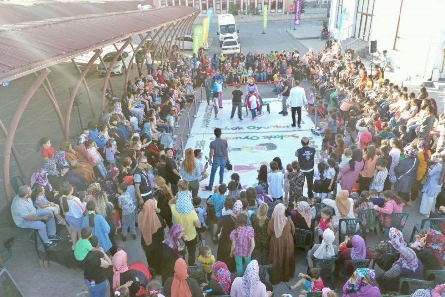 Başkan Çolakbayrakdar: Çocukların Yüzlerini Gülümsetmek İçin Çalışıyoruz"