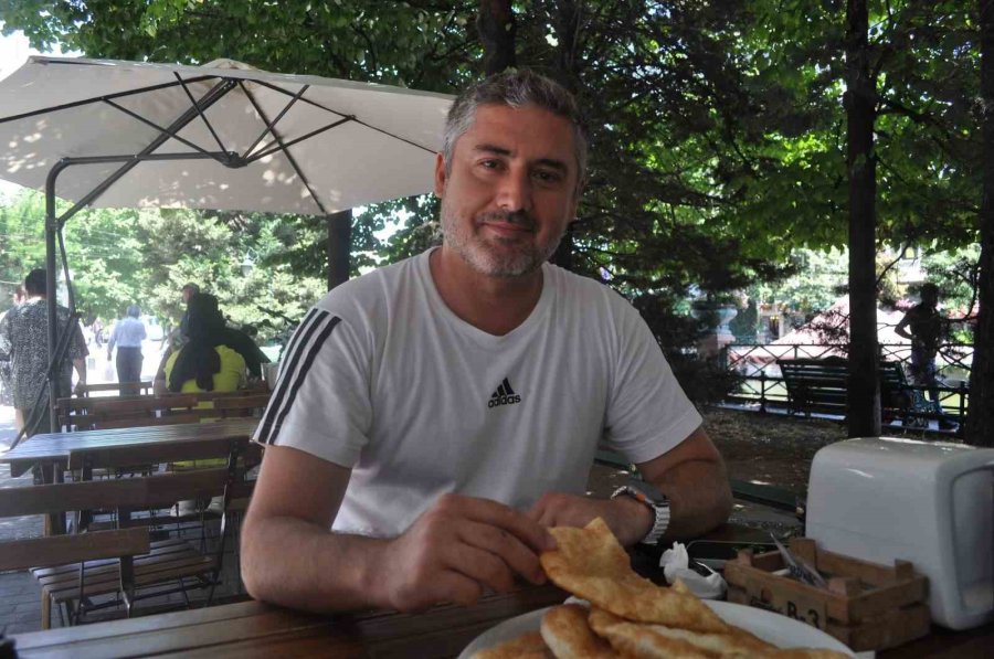 Eskişehir Halkı Tdk’nın “çi Börek” Güncellemesini Olumlu Karşıladı