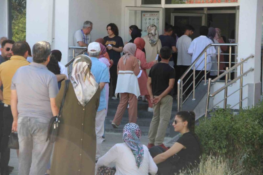 1 Dakika İle Sınavı Kaçırdı