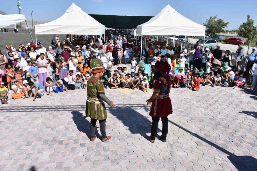 Konya’da 2. Karapınar Lavanta Festivali Düzenlendi