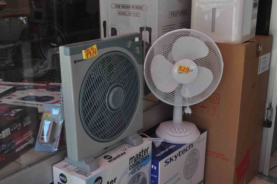 En Ekonomik Serinleme Araçlarından Vantilatör Yoğun İlgi Görüyor