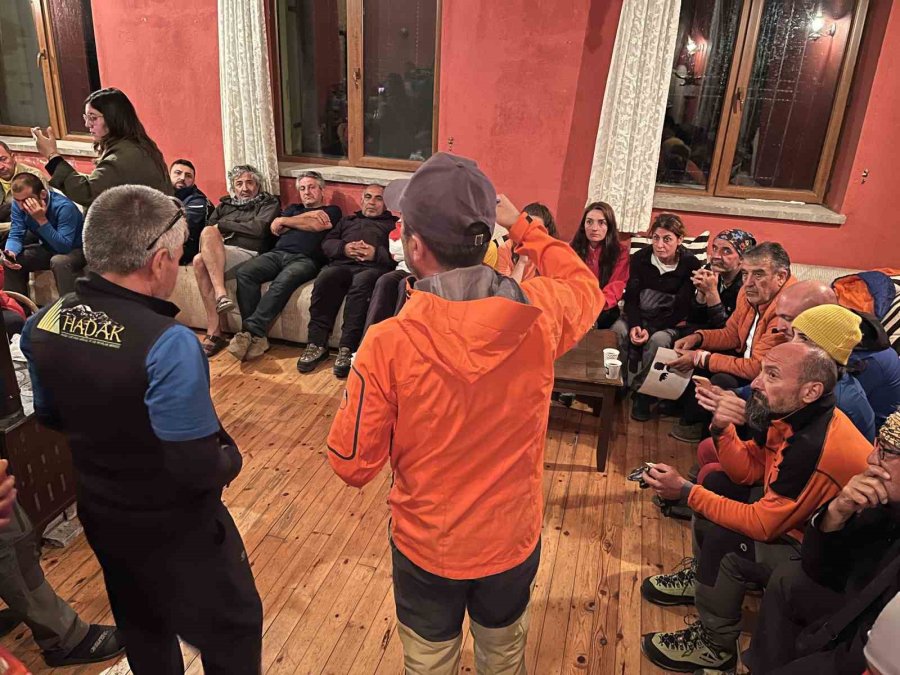 29’uncu Sütdonduran Kampı Ve Erciyes Zirve Tırmanışı Tamamlandı