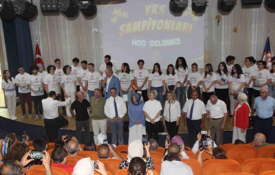 Tekden’den Yks’de Büyük Başarı