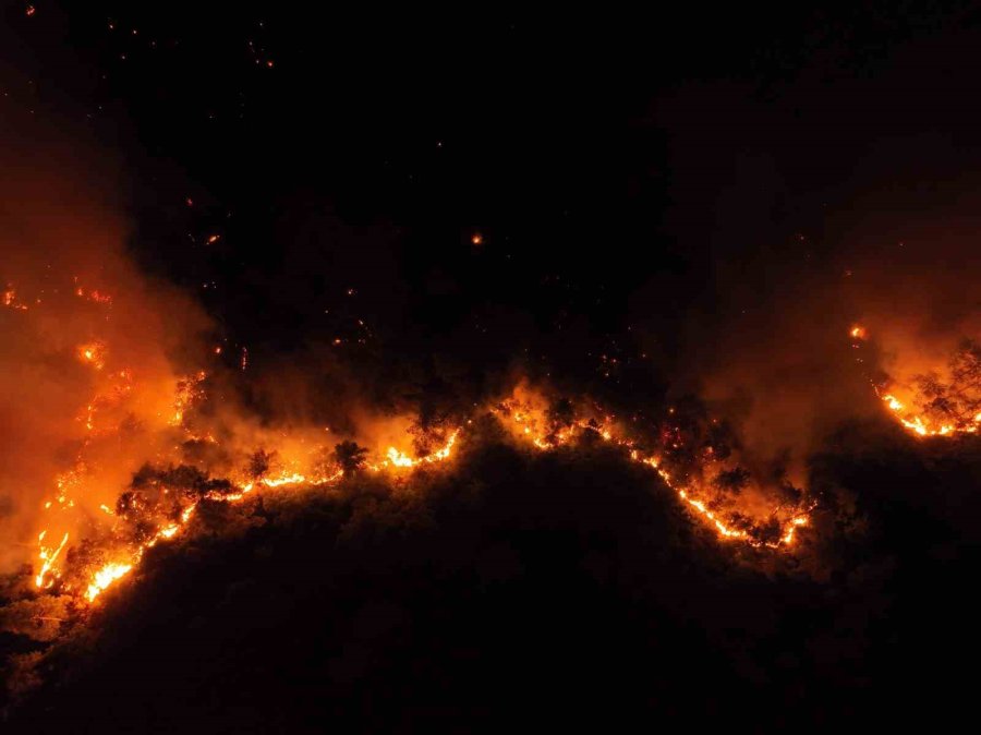 Antalya Büyükşehir Belediyesi Göynük Yangını İçin Seferler Oldu