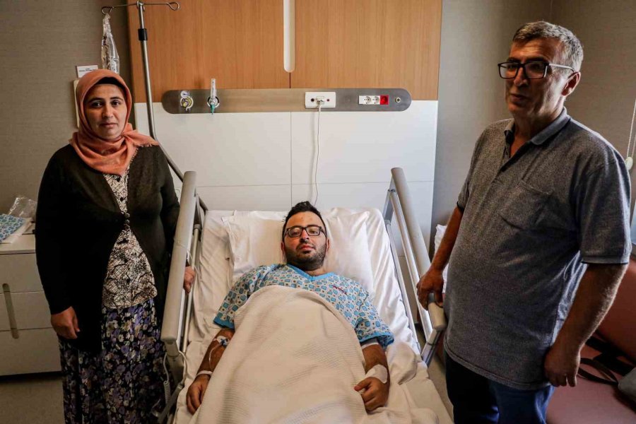 İnşaat İşçisi Babasının Yanında İşe Başlayan Genç Sıcak Çarpmasıyla Komalık Oldu