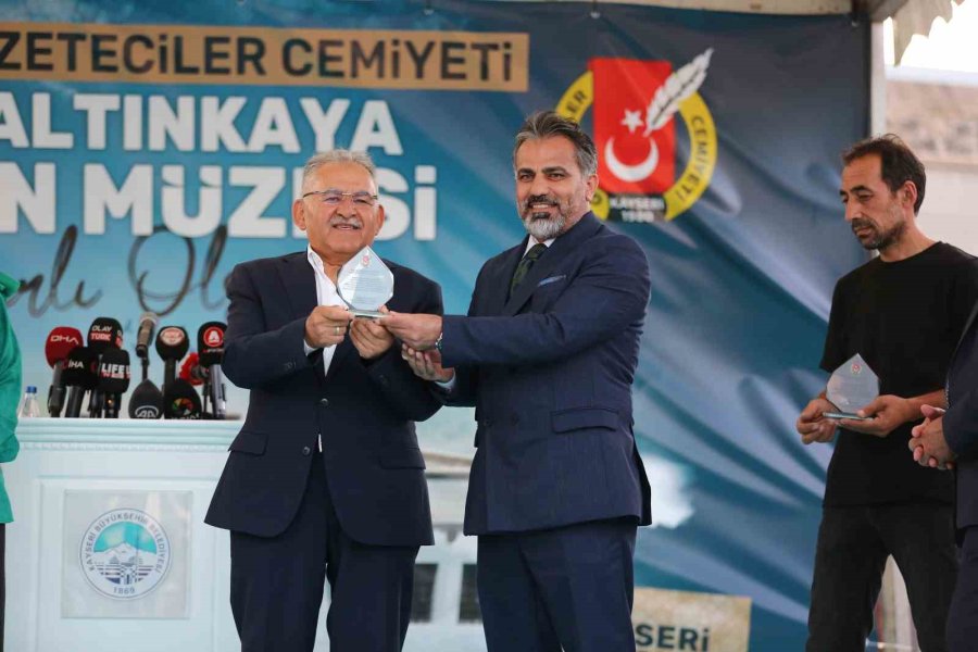 Başkan Büyükkılıç’tan Hem Vefa Örneği Hem De Kayseri Basınına Yeni Müze