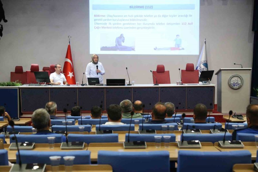 Büyükşehir Personeline Temel İlkyardım Eğitimi