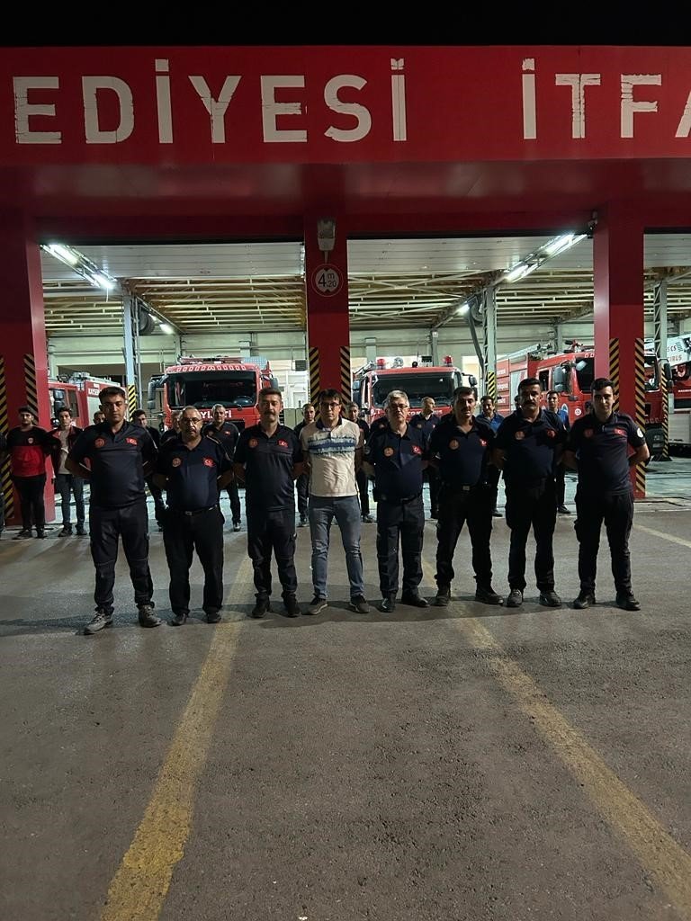 Kayseri İtfaiyesinden Antalya’daki Yangın Söndürme Çalışmalarına Destek