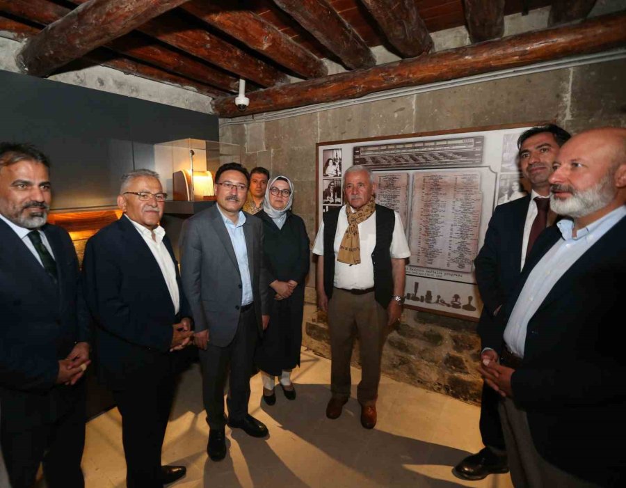 Vali Çiçek’ten Başkan Büyükkılıç’a ’vefa’ Teşekkürü