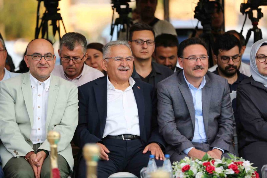 Vali Çiçek’ten Başkan Büyükkılıç’a ’vefa’ Teşekkürü