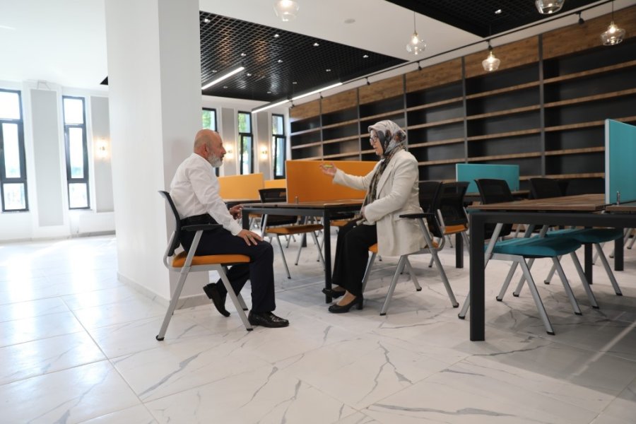 Başkan Çolakbayrakdar: "yeni Kütüphane, Kayseri İçin Büyük Bir Kazanç Olacak"