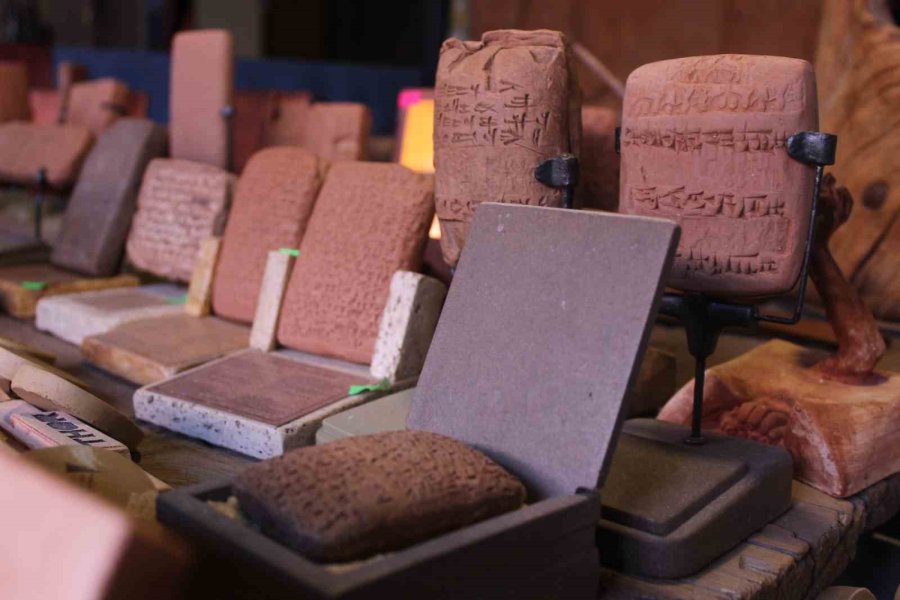 6 Bin Yıllık Tarih Ellerinde Şekilleniyor