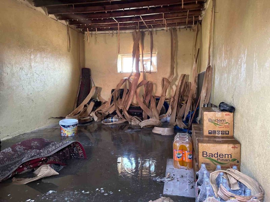 Müştemilatta Alev Alan Tüp Yangın Çıkardı