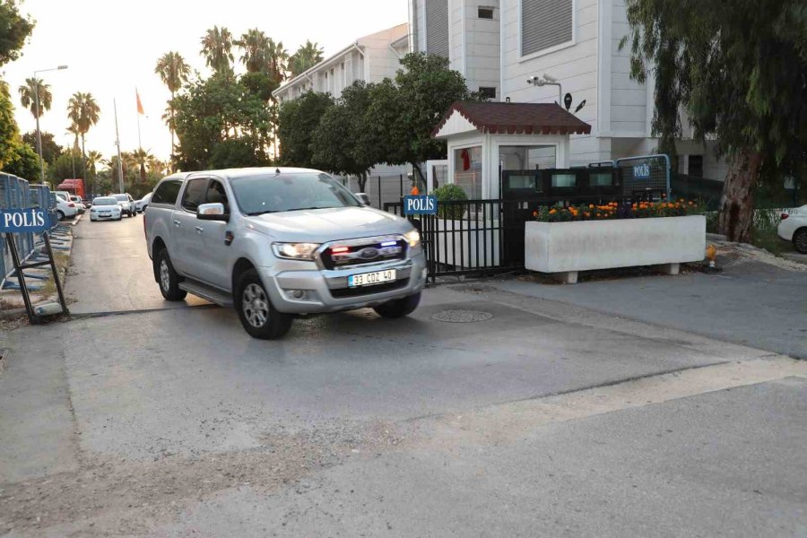 Mersin’de "tefecilere" Operasyon: 4 Gözaltı