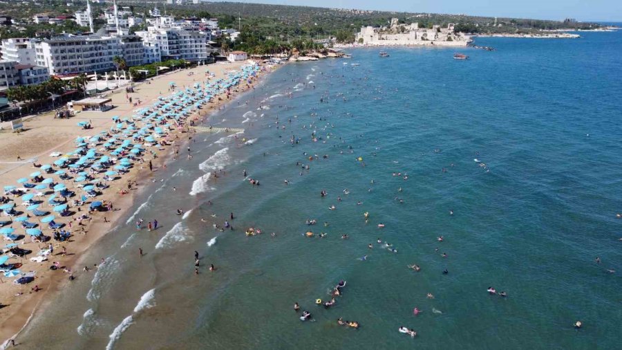 Akdeniz’in Gözbebeği Kızkalesi’nde Sıcaklar, Tatilci Sayısını Düşürdü