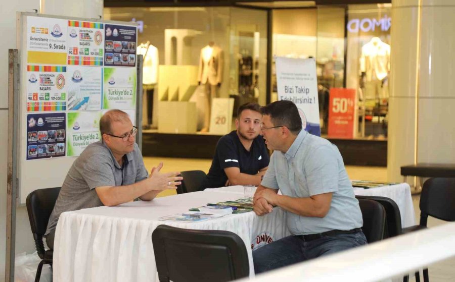 Erü’den Tercih Yapacak Öğrencilere Danışmanlık Desteği