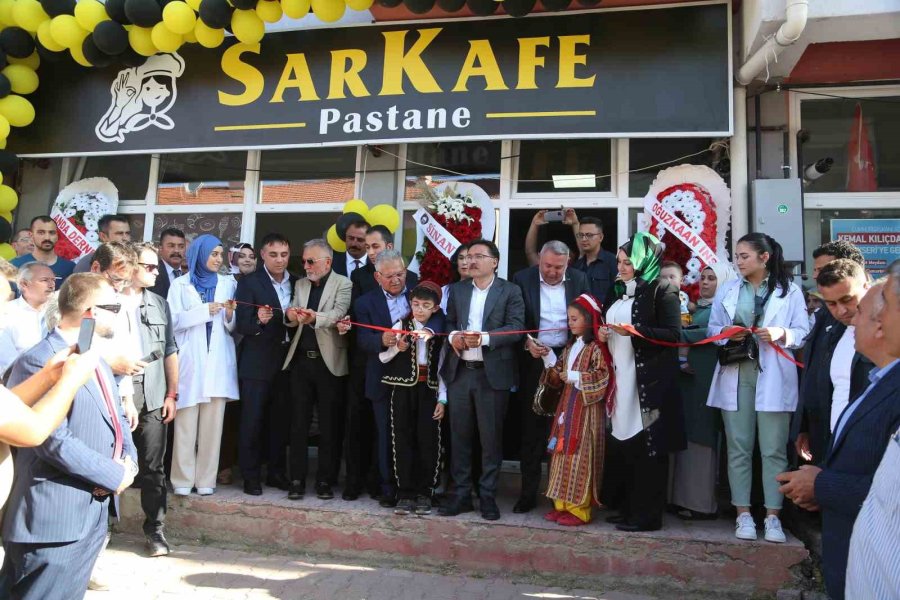 Vali Çiçek Ve Başkan Büyükkılıç, Sarkafe Pastanesi Ve Kitap Kafe’nin Açılışını Yaptı