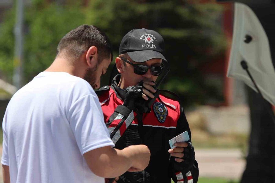 Suçluların Korkulu Rüyası: Motosikletli Polisler