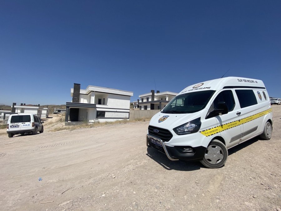 Mobilya Ustasını Vurup Kaçtı