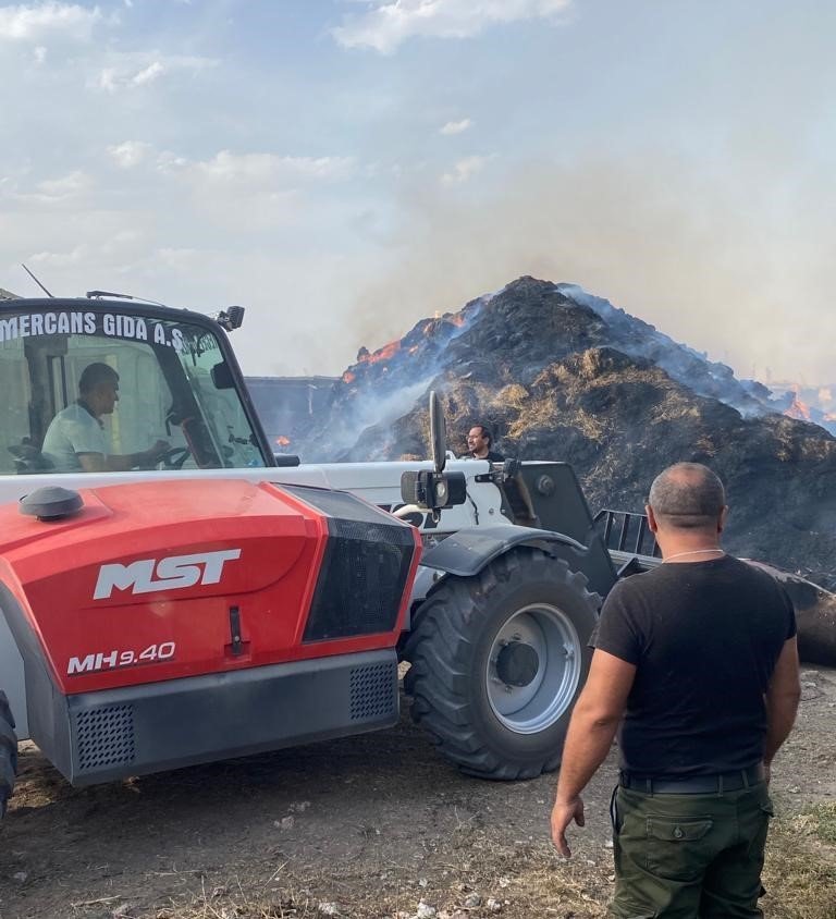 Konya’da Samanlık Ve Ahır Yangınında Büyükbaş Hayvanlar Telef Oldu