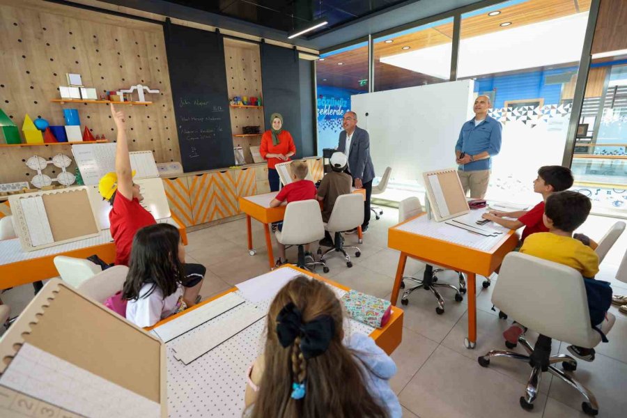 Meram Yaz Okulu’nun Konuğu Başkan Kavuş Oldu