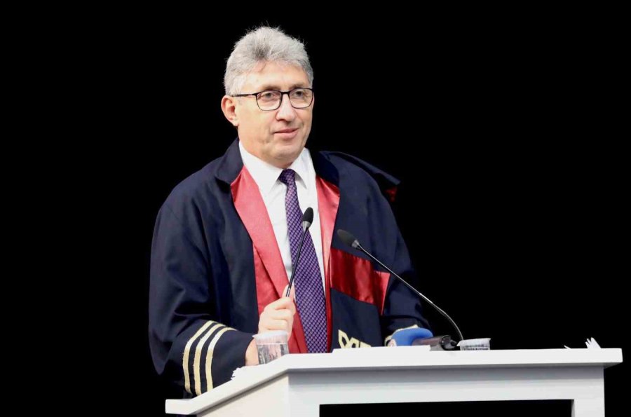 Erü Havacılık Ve Uzay Bilimleri Fakültesi Yeni Mezunlarını Verdi