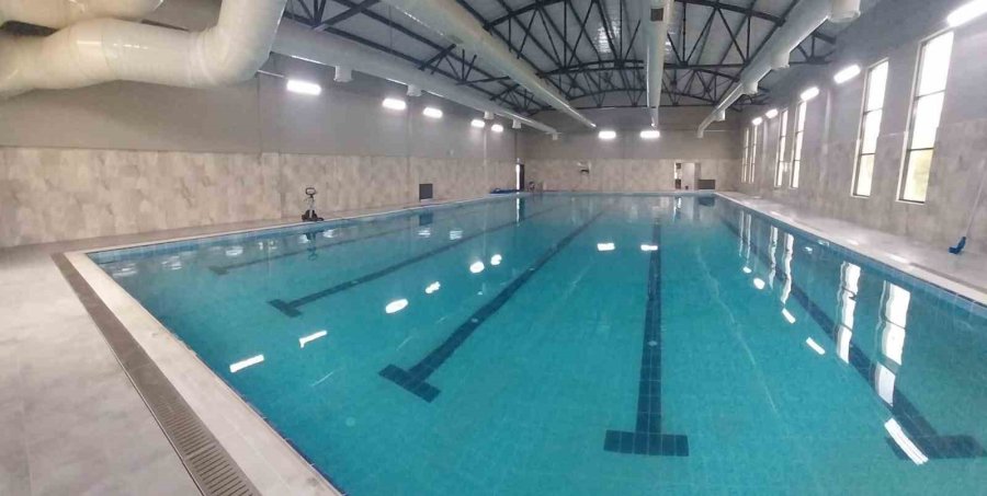Yeşilhisar’a Yarı Olimpik Kapalı Yüzme Havuzu Müjdesi
