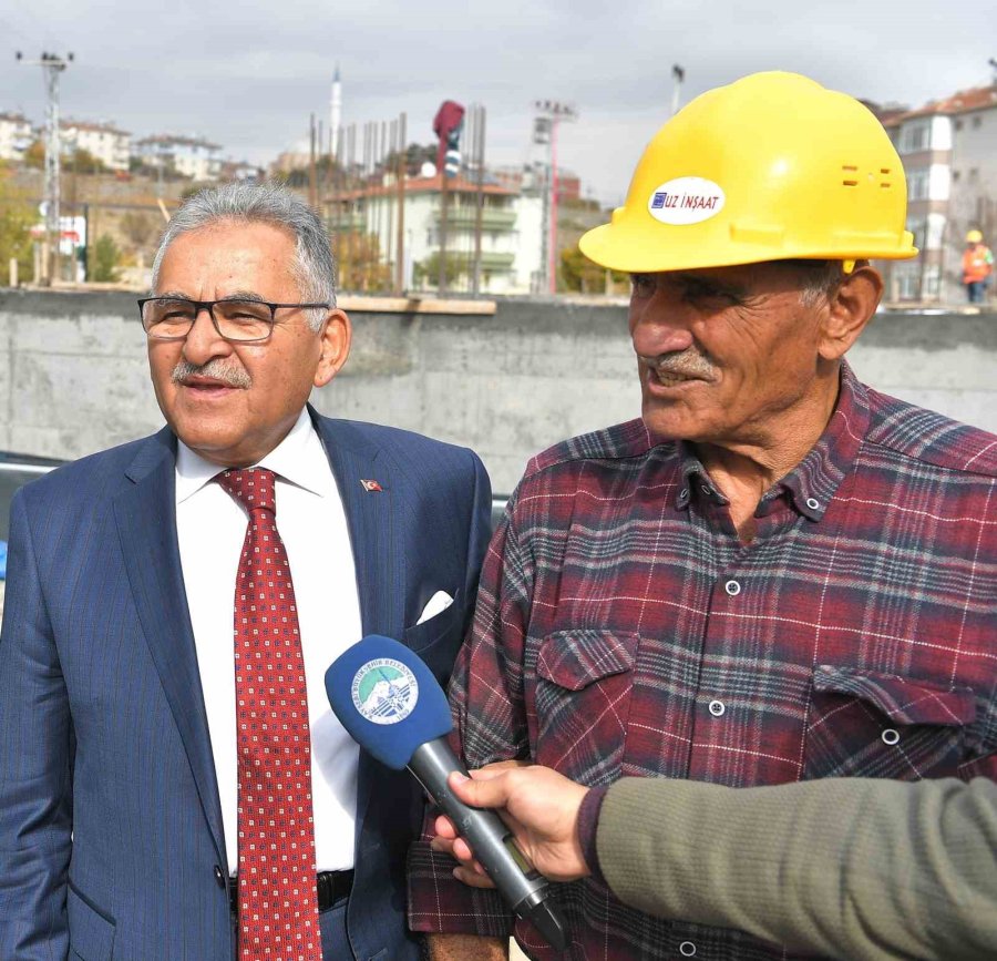 Yeşilhisar’a Yarı Olimpik Kapalı Yüzme Havuzu Müjdesi