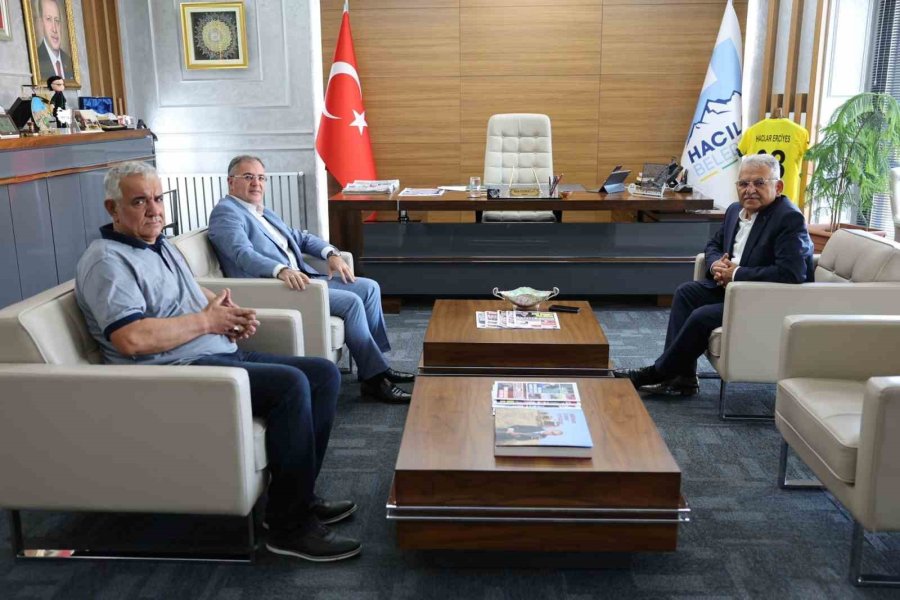 Başkan Büyükkılıç’tan Hacılar Belediye Başkanı Özdoğan’a Ziyaret