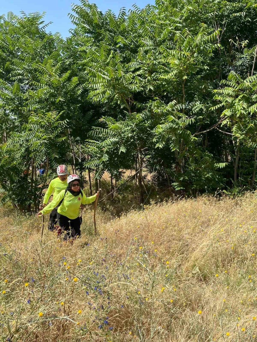 5 Gündür Kayıp Olan Genç Her Yerde Aranıyor