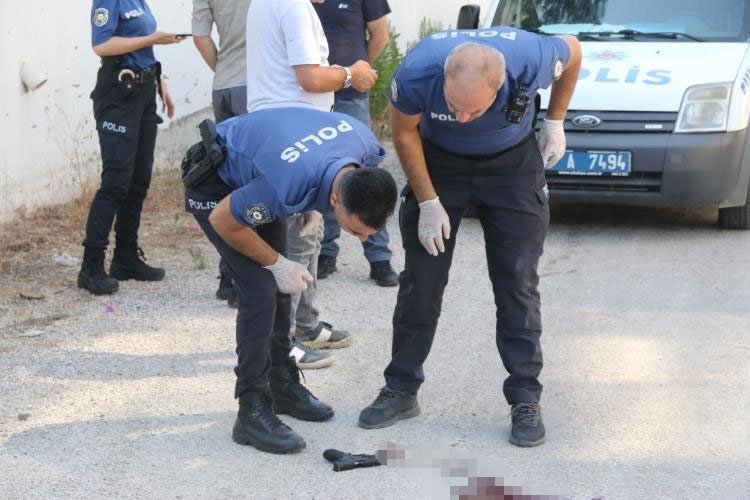 Kız Arkadaşını Öldürüp Kendi Kafasına Ateş Eden Genç Hayatını Kaybetti