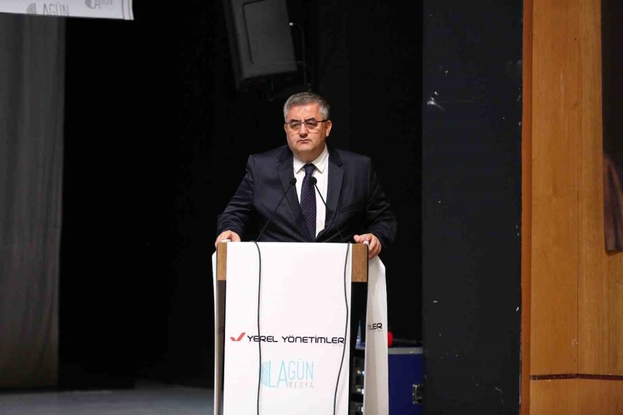 Başkan Büyükkılıç’a Sosyal Belediyecilik Ödülü