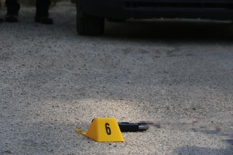 Sokak Ortasında Önce Kız Arkadaşını, Sonra Kendini Vurdu