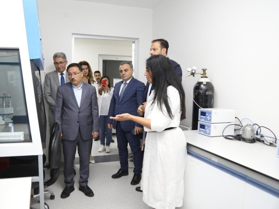 Vali Çiçek Ve Rektör Altun, Erfarma’yı Ziyaret Etti