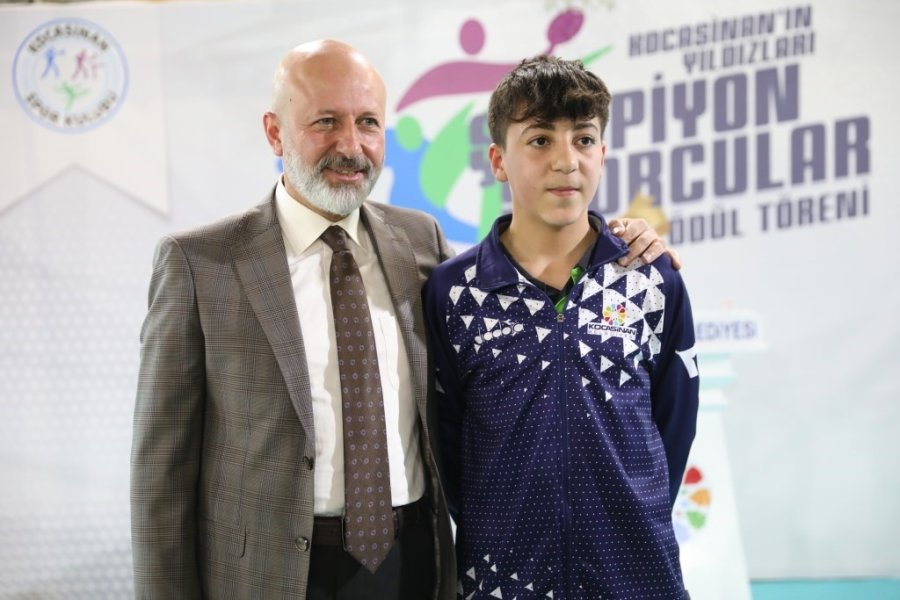 Kocasinan’ın Milli Sporcusu Kenan Eren Kahraman, Avrupa Üçüncüsü