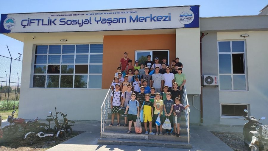 Büyükşehir’in Sarıoğlan Çiftlik Kapalı Yüzme Havuzu Hizmete Başladı