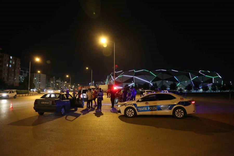 Konya’da Şok Uygulama: 180 Polis İle 800 Kişi Kontrol Edildi