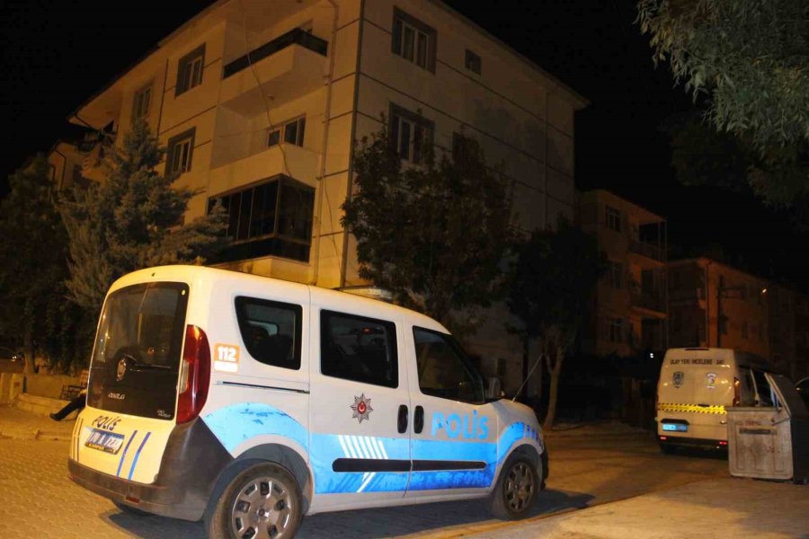 Kurtulmak İstediği Kocasını Sevgilisine Öldürttü