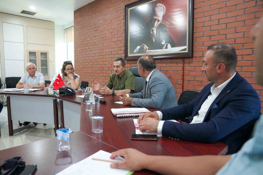 Tepebaşı’nda Toplu İş Sözleşmesi Sevinci