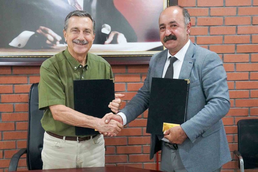 Tepebaşı’nda Toplu İş Sözleşmesi Sevinci