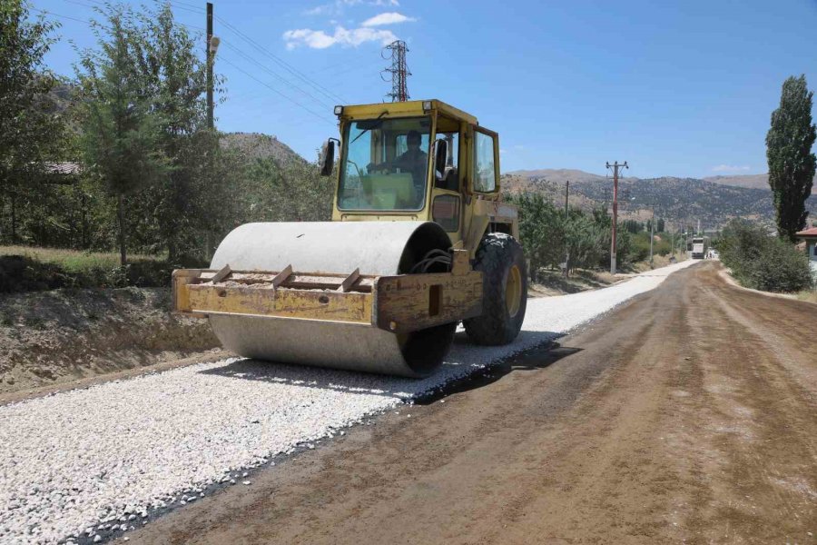 Korkuteli Varsak Yaylası 18 Yıl Sonra Asfalta Kavuştu