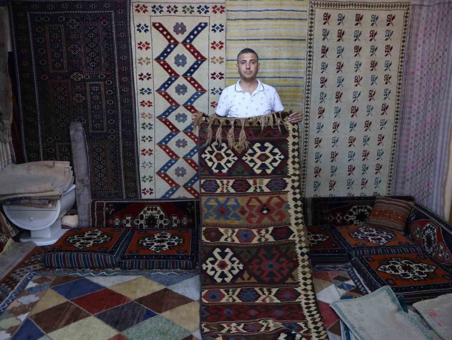 Dünyanın Halıları Burada Restore Ediliyor