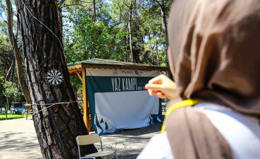 Depremzede Gençler Büyükşehir Gençlik Kampı’nda Moral Depoluyor