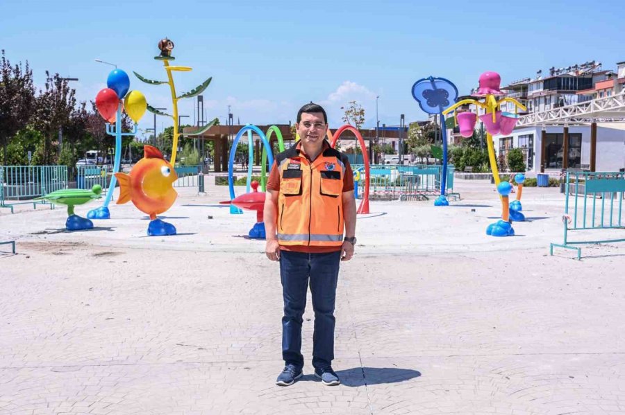 Kepez’de Çocuklara Su Oyun Parkı Yapılıyor