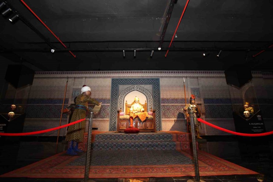 Başkan Altay: “darü’l-mülk Sergi Sarayı Konya’nın Tarihi Kimliğine Değer Katacak”