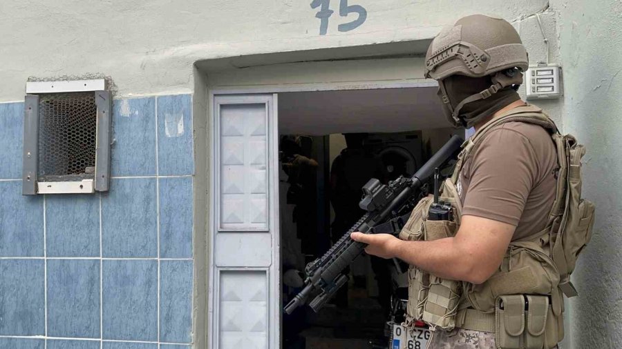 Mersin’de Uyuşturucu Satıcılarına Şafak Operasyonu: 37 Gözaltı Kararı