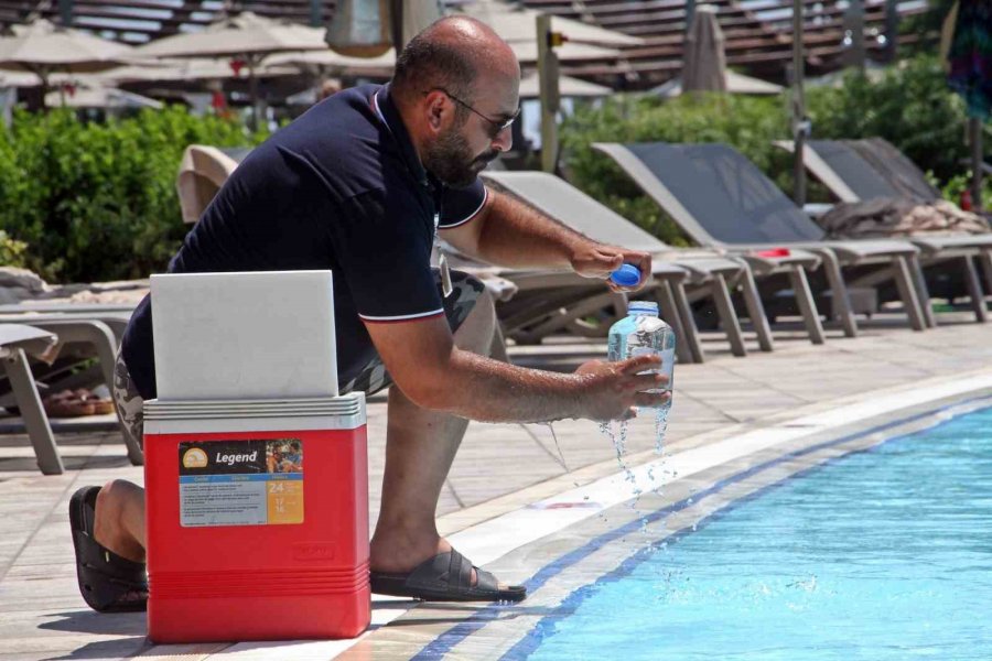 Antalya’da Havuzlar Denetlenip Numune Alınıyor